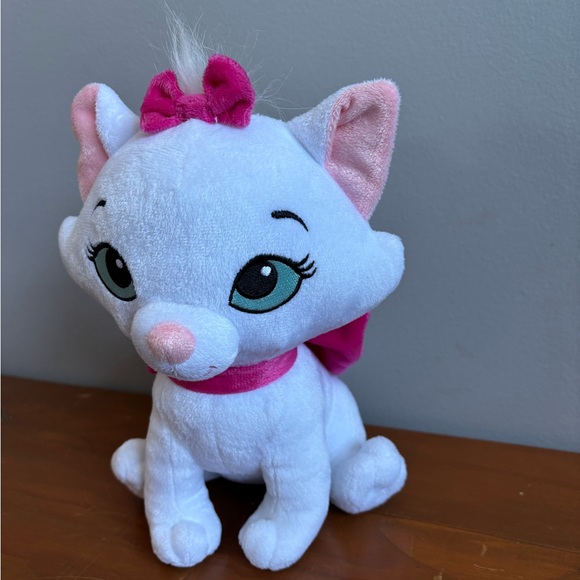 Disney’s Aristocats - Marie - White and Pink Cat Plush 🐱 - Picture 3 of 9
